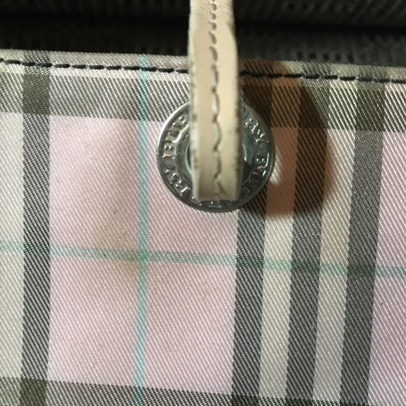 Pink Burberry Tote - Picture 16 of 16